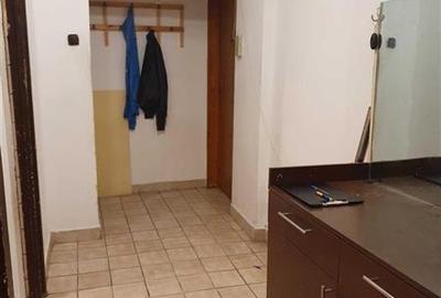 2 camere cf 1 spatios zona Circumvalatiunii - Mall - 2