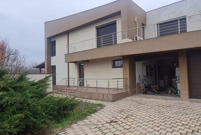 Vila 5 camere in comuna Berceni zona centrala - 1