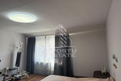 Casă individuală cu 7 camere cu Canalizare în Buziașului - 7