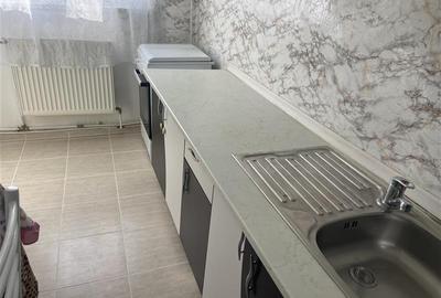 Garsonieră decomandată, mobilată în Sud - 10