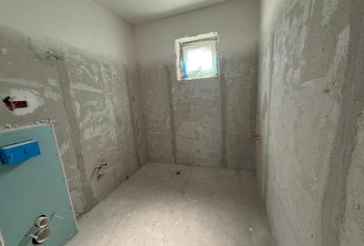 Casă individuală cu 4 camere cu Teren 220 Mp în Prelungirea Ghencea - 13