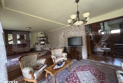 Casă cu 5 camere cu Teren 557 Mp în Central - 9