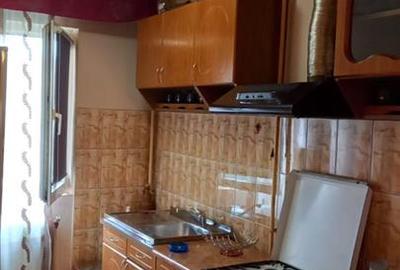 Apartament cu 2 camere semidecomandat, mobilat în 9 Mai - 2