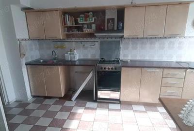 Apartament cu 4 camere 90mp, et. 4, in zona industriala Tecuci Apartament cu 4 camere 90mp, et. 4, in zona industriala Tecuci - 4