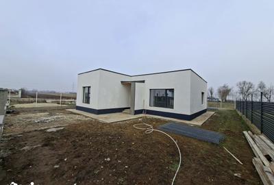 Casă cu 3 camere cu Teren 400 Mp în Berceni - 5