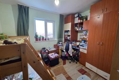 Apartament cu 3 camere decomandat, mobilat în Alexandru cel Bun - 1