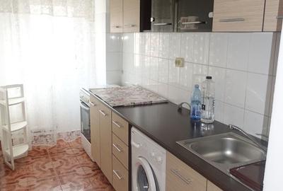 Proaspat zugravita, 40mp, et. 4/8, baie cu geam, complet mobilata si utilata - 8