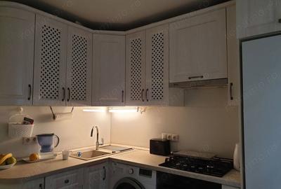 Apartament cu 2 camere în Apărătorii Patriei