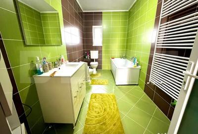 Casă cu 8 camere cu Teren 1000 Mp în Bărăbanț - 4