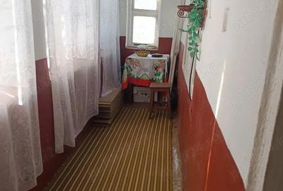 Casă cu 3 camere în Dâmbroca - 2