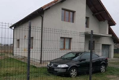 Casă cu 5 camere cu Teren 500 Mp în Sânmihaiu German - 1