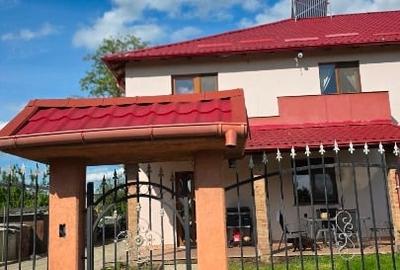 Duplex cu 4 camere cu Canalizare în Popricani - 2