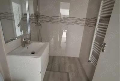 Apartament cu 3 camere semidecomandat în Govândari