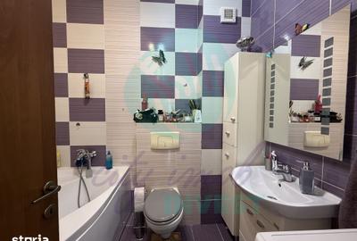 Apartament cu 2 camere decomandat în Vatra Luminoasă