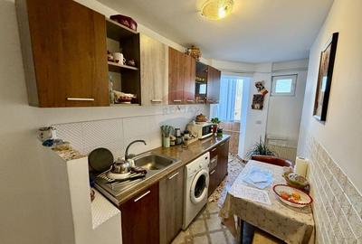 Apartament cu 2 camere decomandat, mobilat în Central