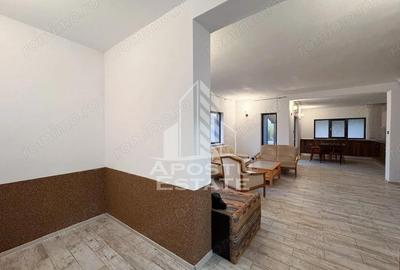 Casă cu 8 camere cu Teren 700 Mp în Giarmata - 15