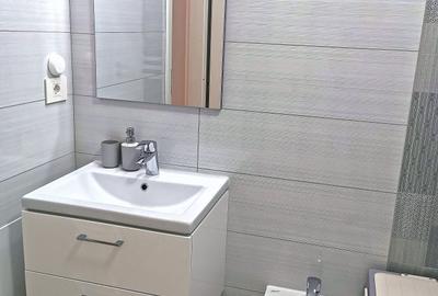 Apartament cu 2 camere semidecomandat în Micro 17 - 4