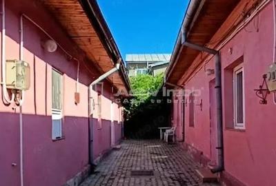 Casă cu 8 camere cu Teren 232 Mp în Rahova - 15