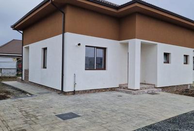 Casă cu 4 camere cu Teren 250 Mp în Bucovăț - 17