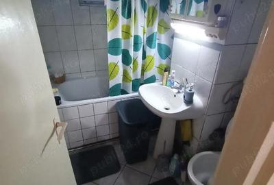 Apartament cu 2 camere decomandat în Aradului