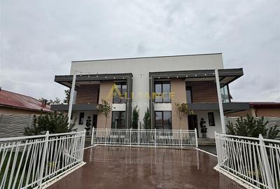 Casă individuală cu 4 camere cu Canalizare în Berceni