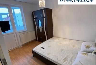 Apartament 2 camere, etaj 3, central, 300 euro/lunar. - 8