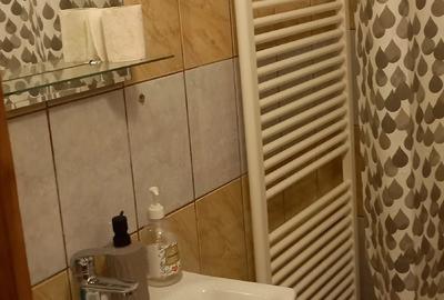 Apartament cu 2 camere decomandat în Central - 1