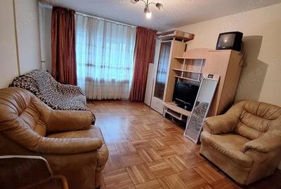 Apartament cu 2 camere decomandat în Piața Centrală - 2