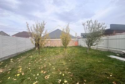 Casă cu 4 camere cu Canalizare în Central - 2