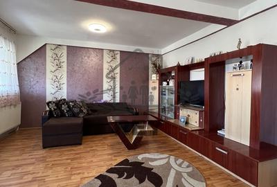 Apartament cu 3 camere decomandat în Hipodrom 2 - 11