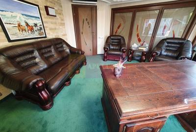 Apartament cu 3 camere decomandat în Ultracentral