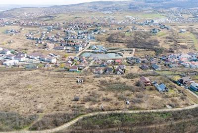 Teren de 1424 mp, în Hlincea - 8