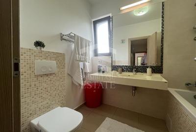 Apartament cu 3 camere semidecomandat, mobilat în DN 1 - 9