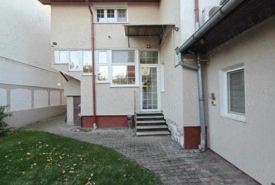 Spa?iu birou de inchiriat semicentral, str. Horea - 4