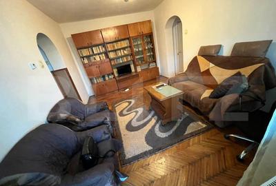 ???? Apartament de vanzare, cu 3 camere, 54 mp, zona Aleea T