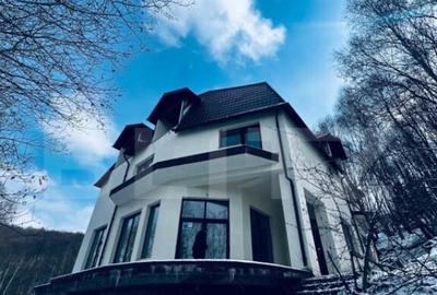 Spațiu comercial, de 358 mp, în Moieciu - 1