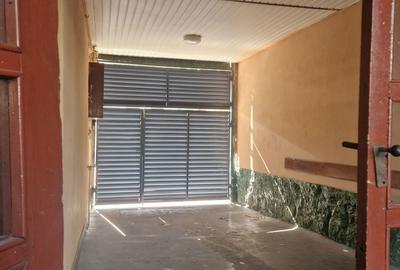 Casă cu 2 camere în Exterior Vest - 1