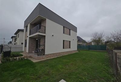 Vila mobilata si utilata- 4 camere - 2 bai - 350mp teren - 2