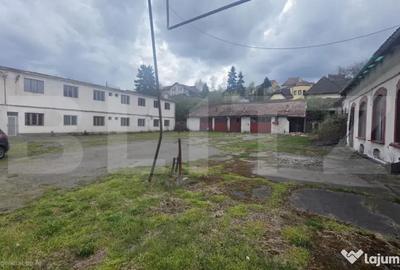 Casă cu 7 camere cu Teren 3000 Mp în Semicentral - 2