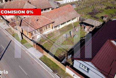 Casă cu 5 camere cu Teren 235 Mp în Podari - 1