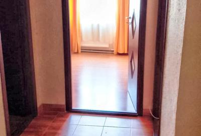 Apartament cu 3 camere decomandat în Central - 2
