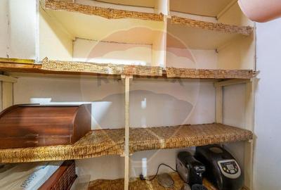 Apartament cu 3 camere semidecomandat, mobilat în Chișineu-Criș - 9