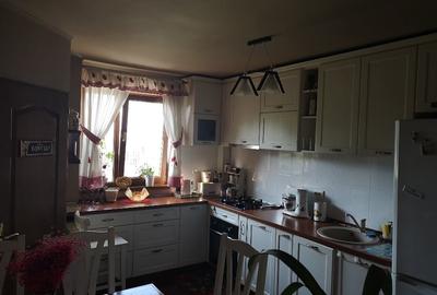 Apartament cu 3 camere în Sinaia