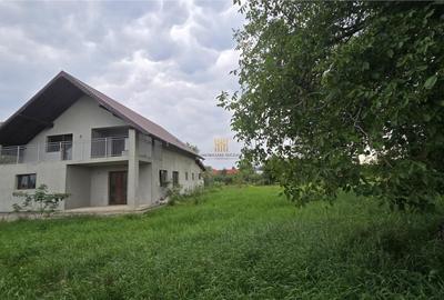 Casă cu 5 camere cu Teren 1483 Mp în Mitocu Dragomirnei - 3