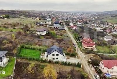 Casă cu 6 camere cu Teren 980 Mp în Frumoasa