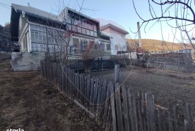 Casă cu 4 camere în Catrinari - 13