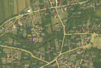 Cota de 1/2 din casa si teren- sat Poroini?a, Comuna Rog... - 2