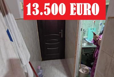 Garsonieră în Vest