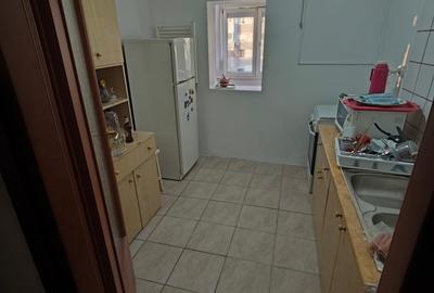 Apartament cu 2 camere decomandat, mobilat în Crângași
