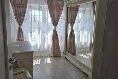 Apartament cu 3 camere decomandat în Nicolina - 5